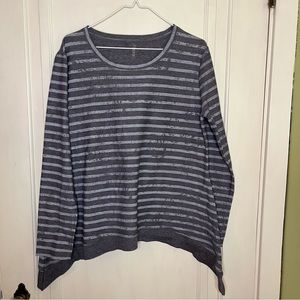 Silverwear Gray Striped Asymmetrical Top SZ Large